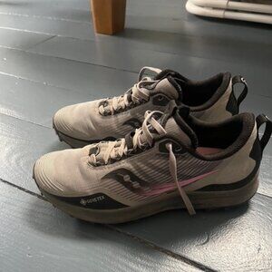 Saucony Peregrine 12 GTX Trail Runner/Hiking Shoe Size 8.5